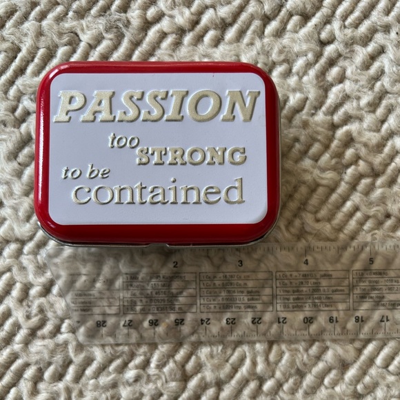 New Romance Blindfold and Wrist Tie Set with Candle - Picture 7 of 9